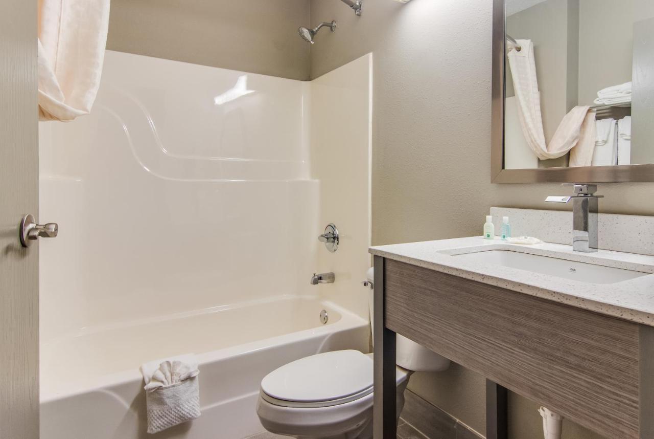 Quality Inn & Suites Grove City-Outlet Mall Luaran gambar