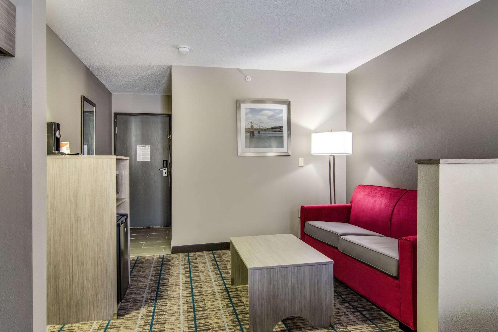 Quality Inn & Suites Grove City-Outlet Mall Luaran gambar